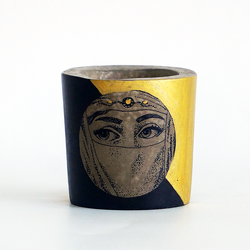  - Küçük Beton Saksı